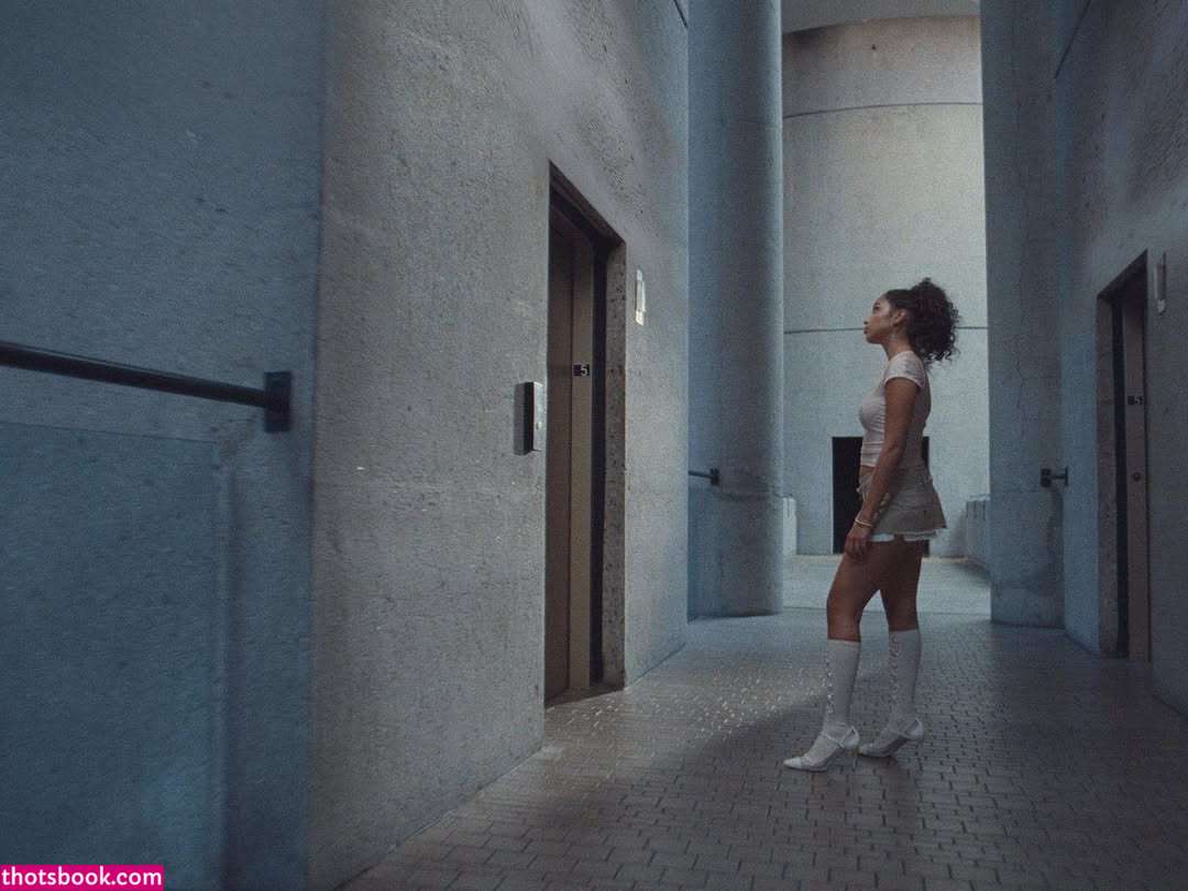 Maria Isabel Photo #5