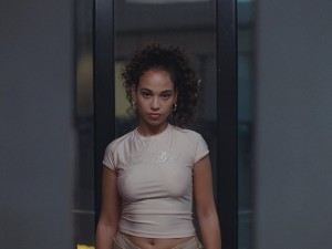 Maria Isabel Photo #2