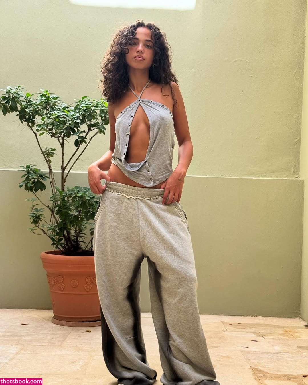 Maria Isabel Photo #9