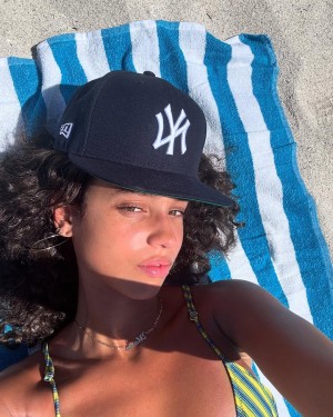 Maria Isabel Photo #22