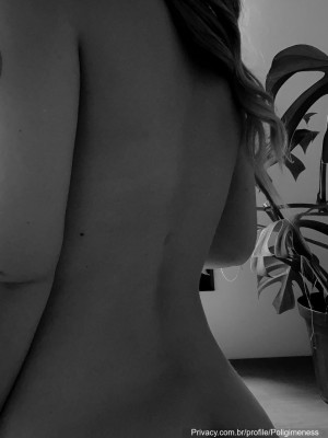 Poliana Gimenes Photo #33