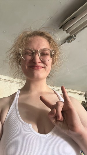 prettynpin91953 Photo #2