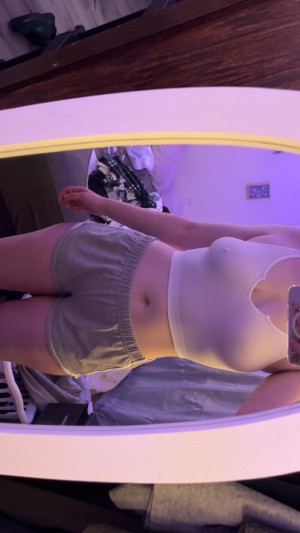 prettynpin91953 Photo #22