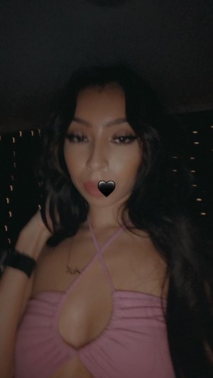 xcarolinejoness Photo #1