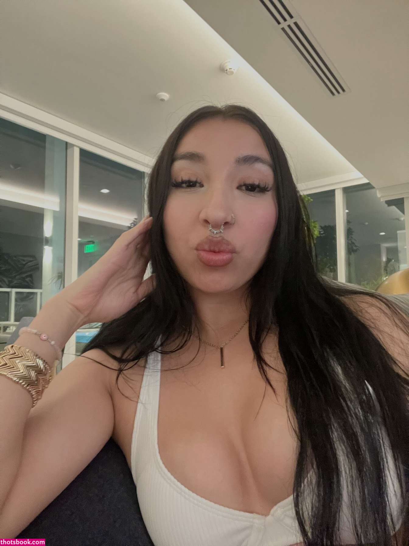 xcarolinejoness Photo #7