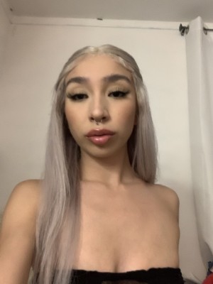 xcarolinejoness Photo #8