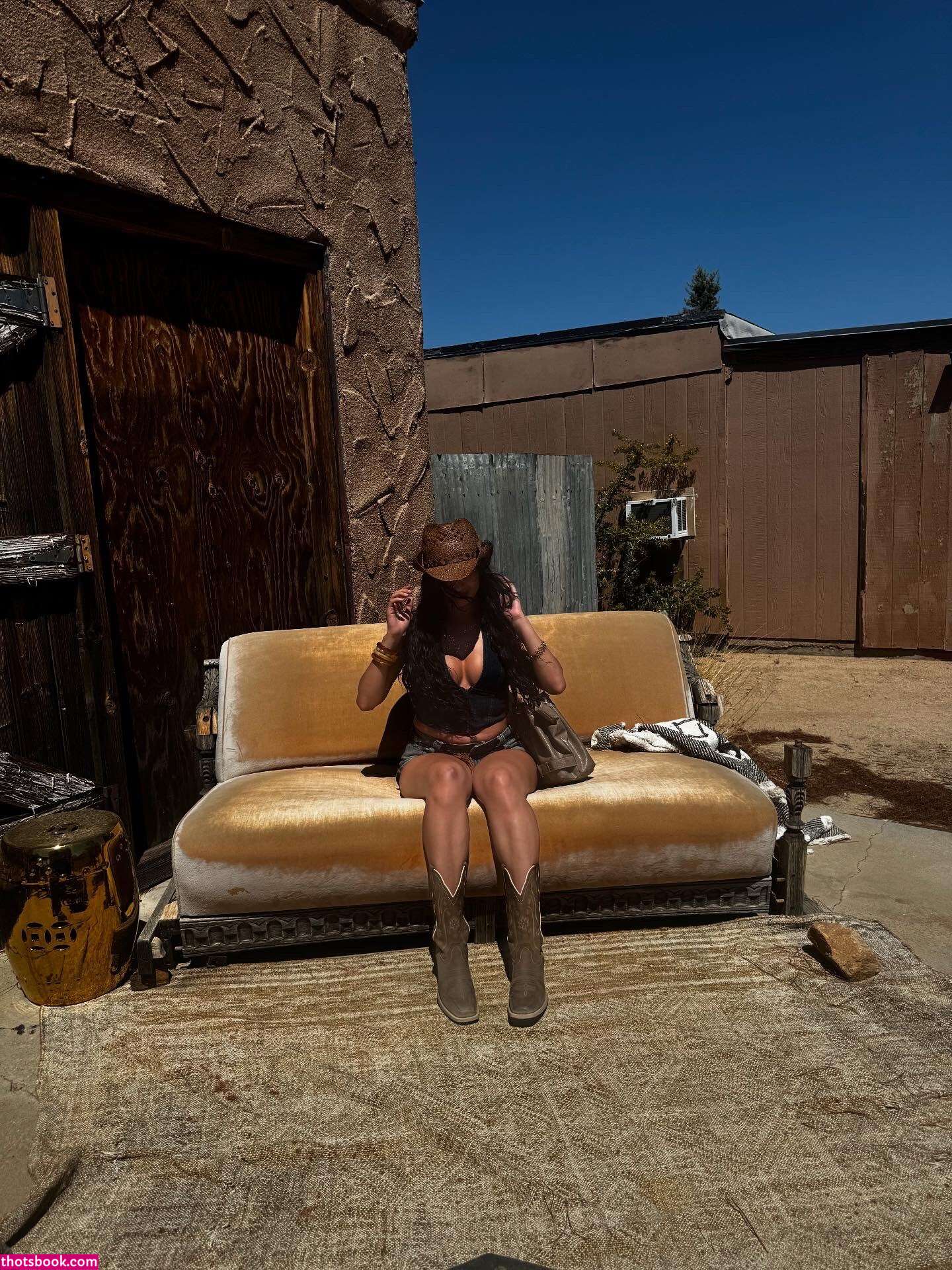 xcarolinejoness Photo #23