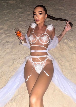 Yani Banny Photo #12