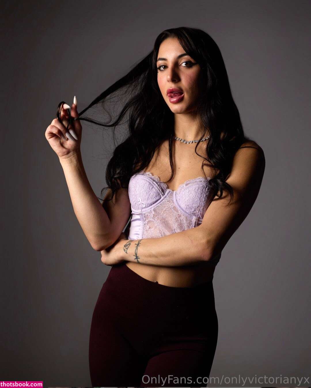 victorianyx Photo #11