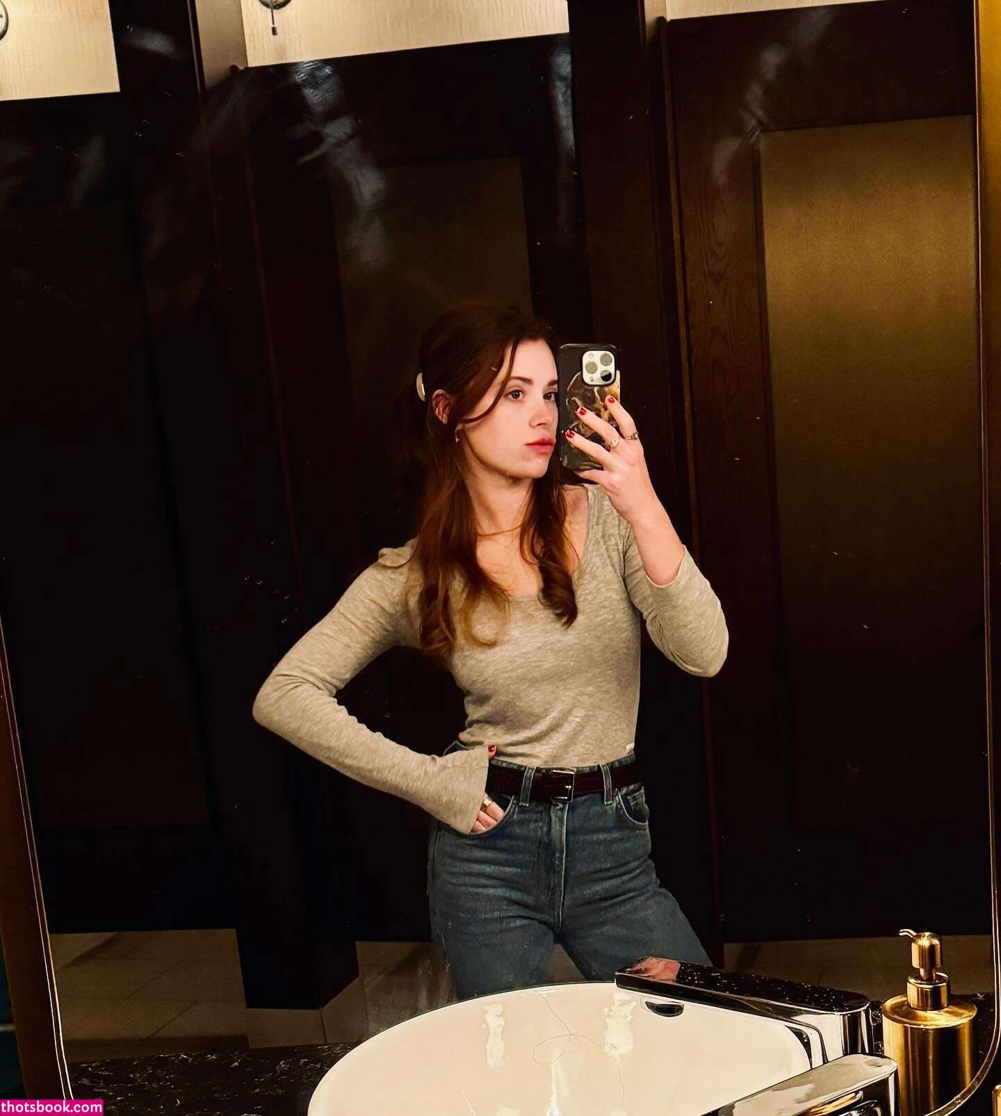 Violet Brinson Photo #6