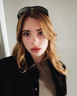 Violet Brinson Photo #3