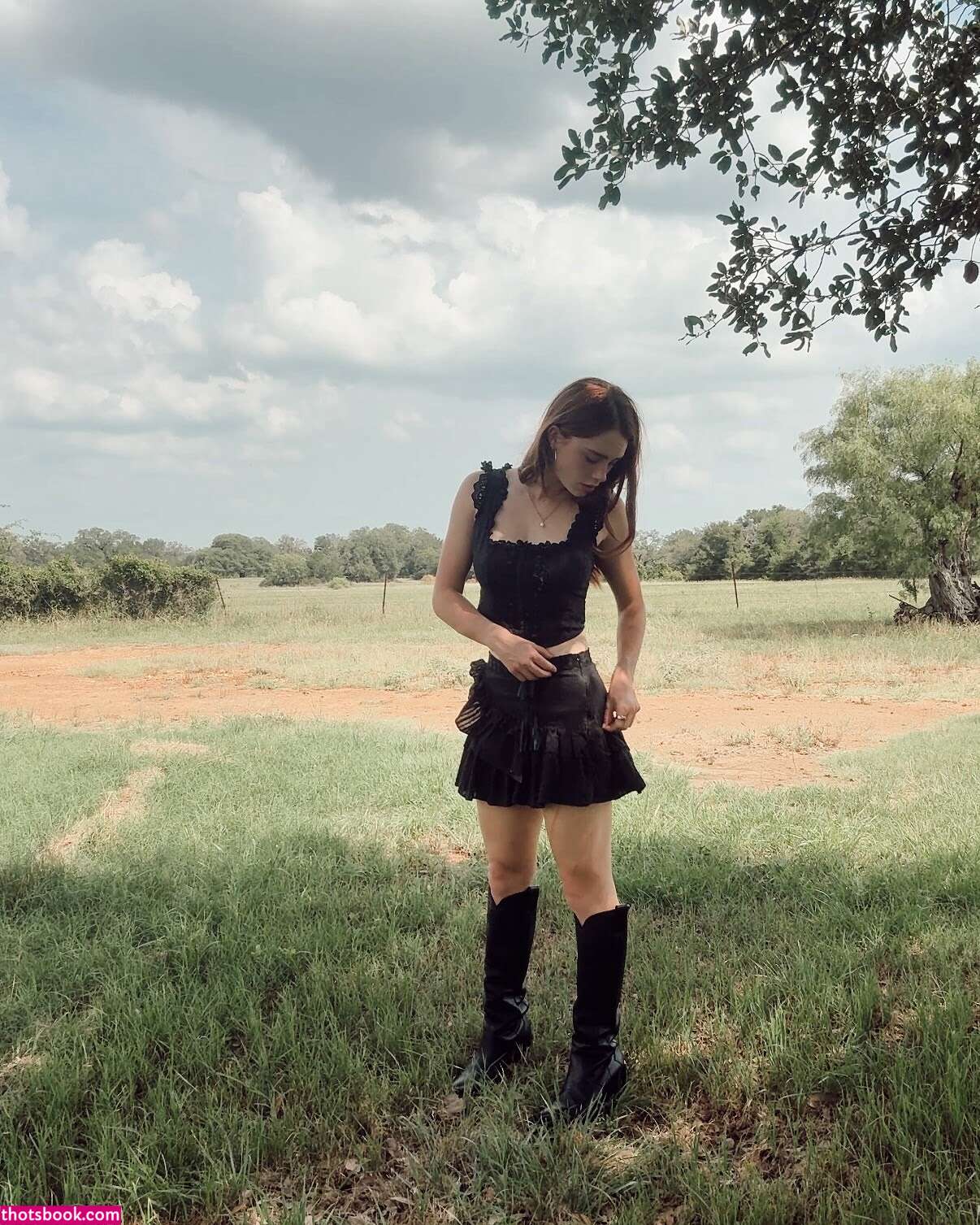 Violet Brinson Photo #29