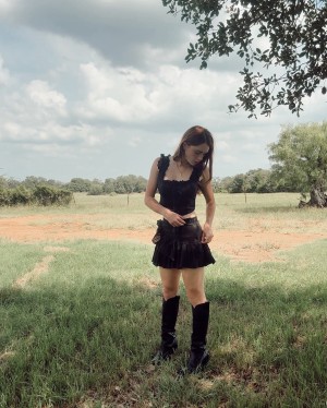 Violet Brinson Photo #29