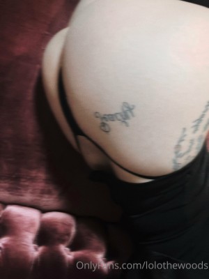 lolothewoods Photo #6