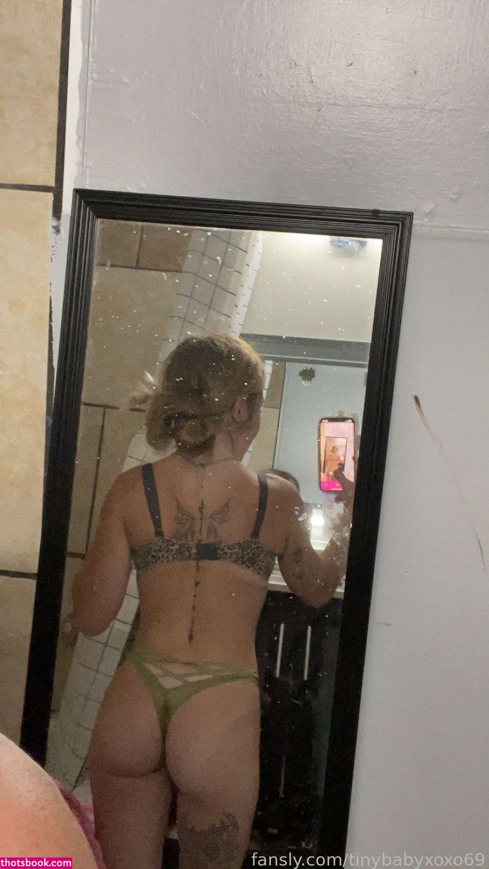 tinybabyxoxo69 Photo #3