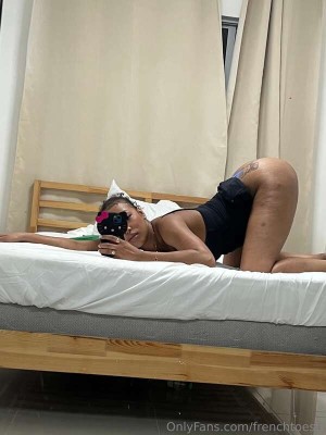 frenchtoestt Photo #10