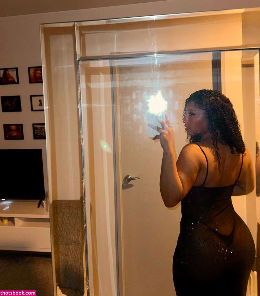 Melanadavids Photo #55