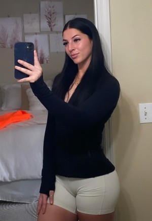 Allison Royalty Photo #27