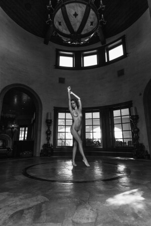 Amberleigh West Photo #70