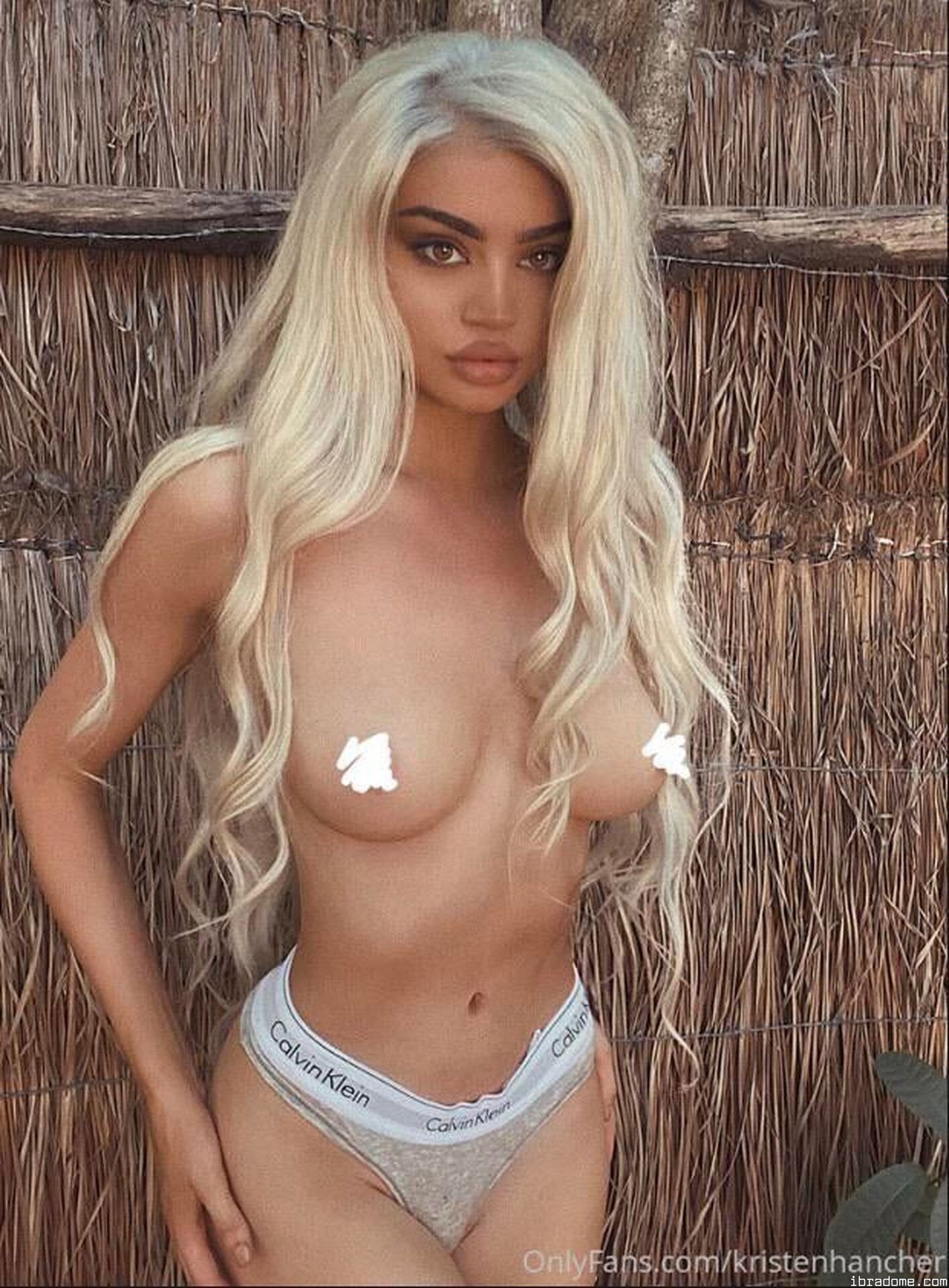 Kristen Hancher Photo #107