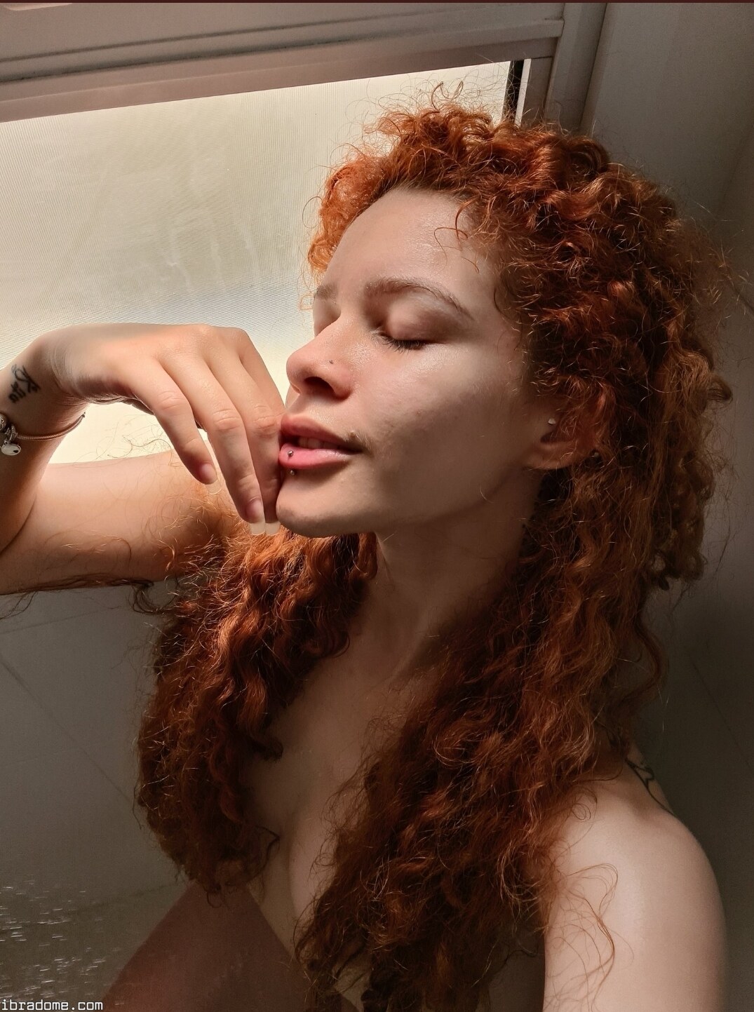 Angel Vinitska Photo #18