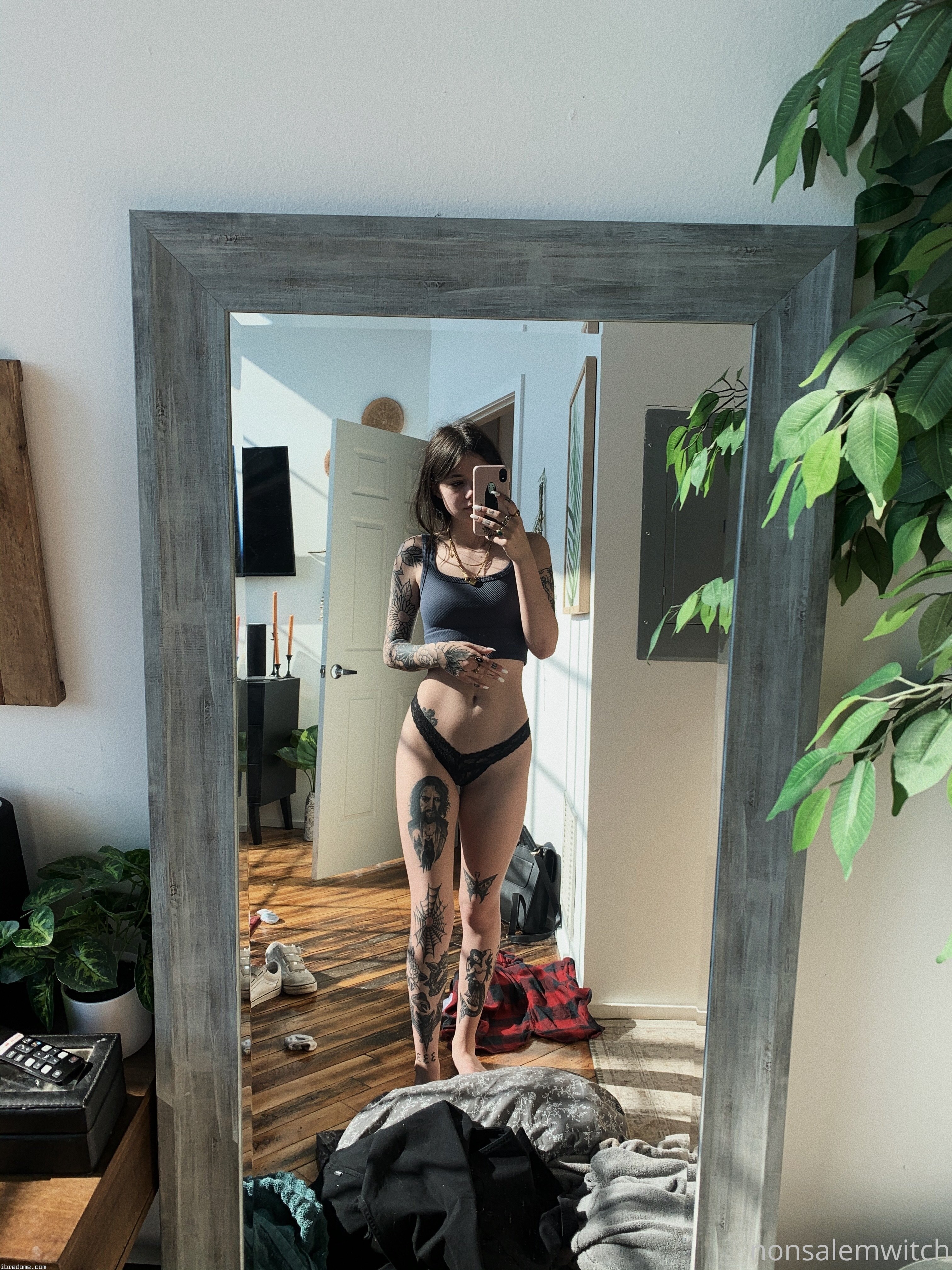 Claire Estabrook Photo #77