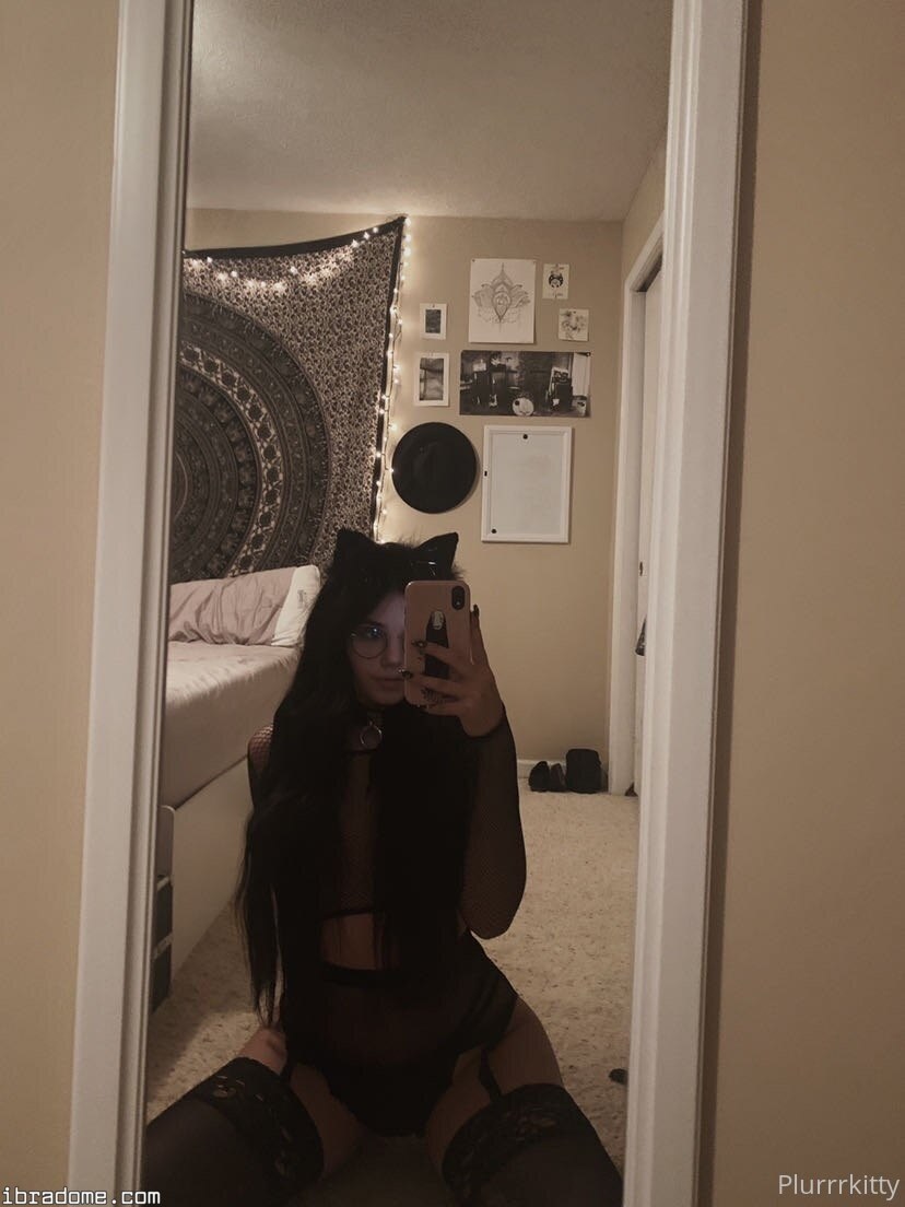 Claire Estabrook Photo #173