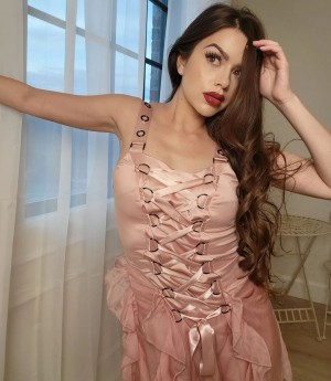 adelinesofficial Photo #65