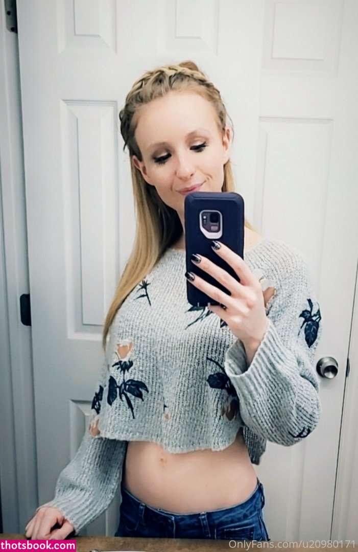 Elle Dainty Photo #36