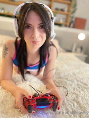 Emilyxlovely Photo #48