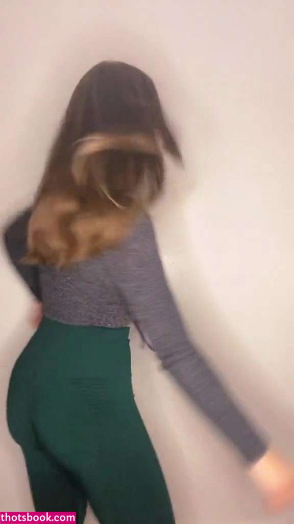 Nerdy Hans Photo #22