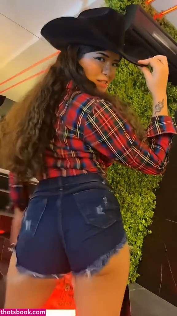 Loudris Lady Photo #44