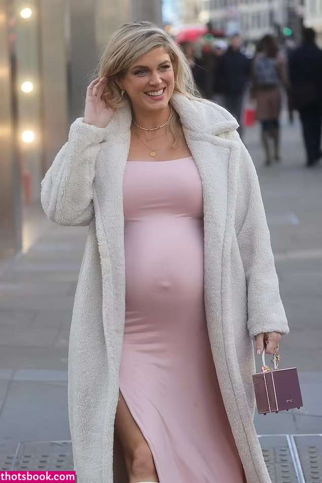 Ashley Louise James Photo #18