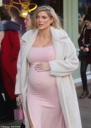 Ashley Louise James Photo #21