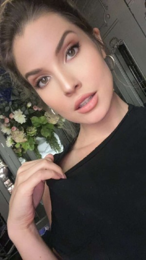 Amanda Cerny Photo #690