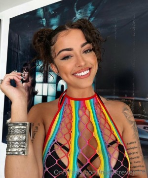 Malu Trevejo Photo #560