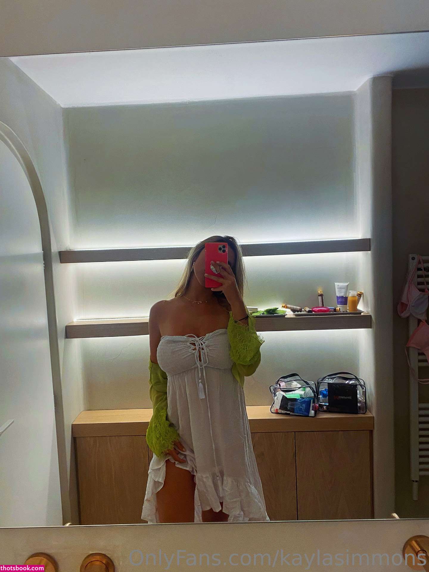 Kayla Simmons Photo #60