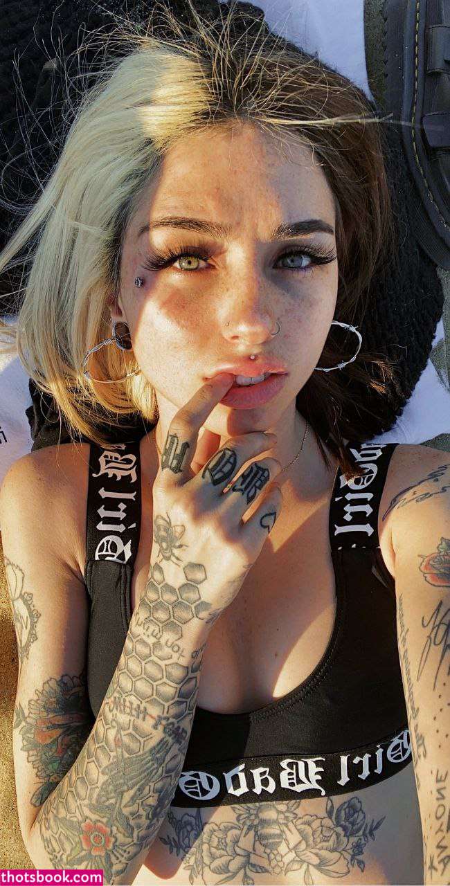 Cruellamorgan Photo #447