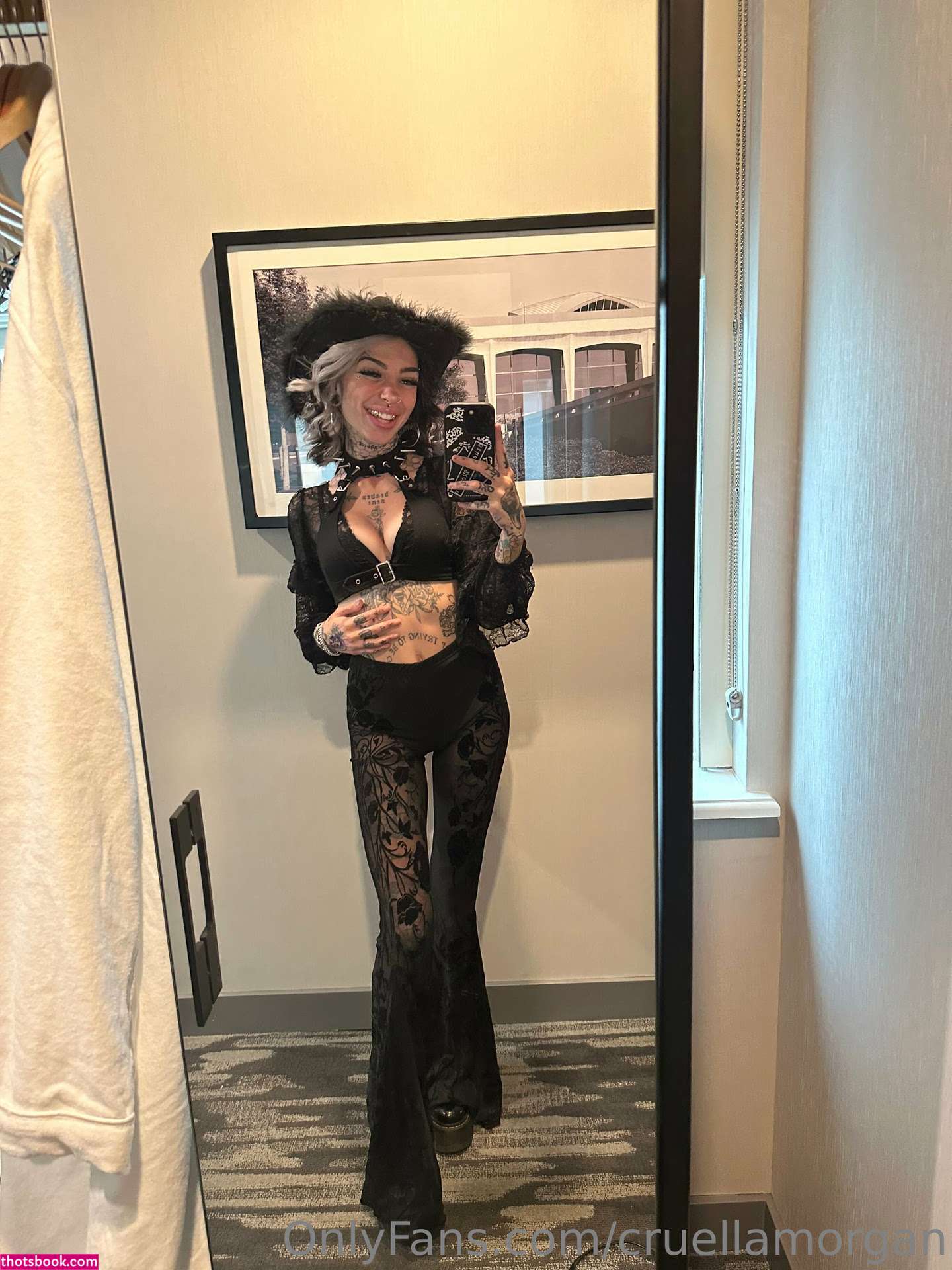 Cruellamorgan Photo #489