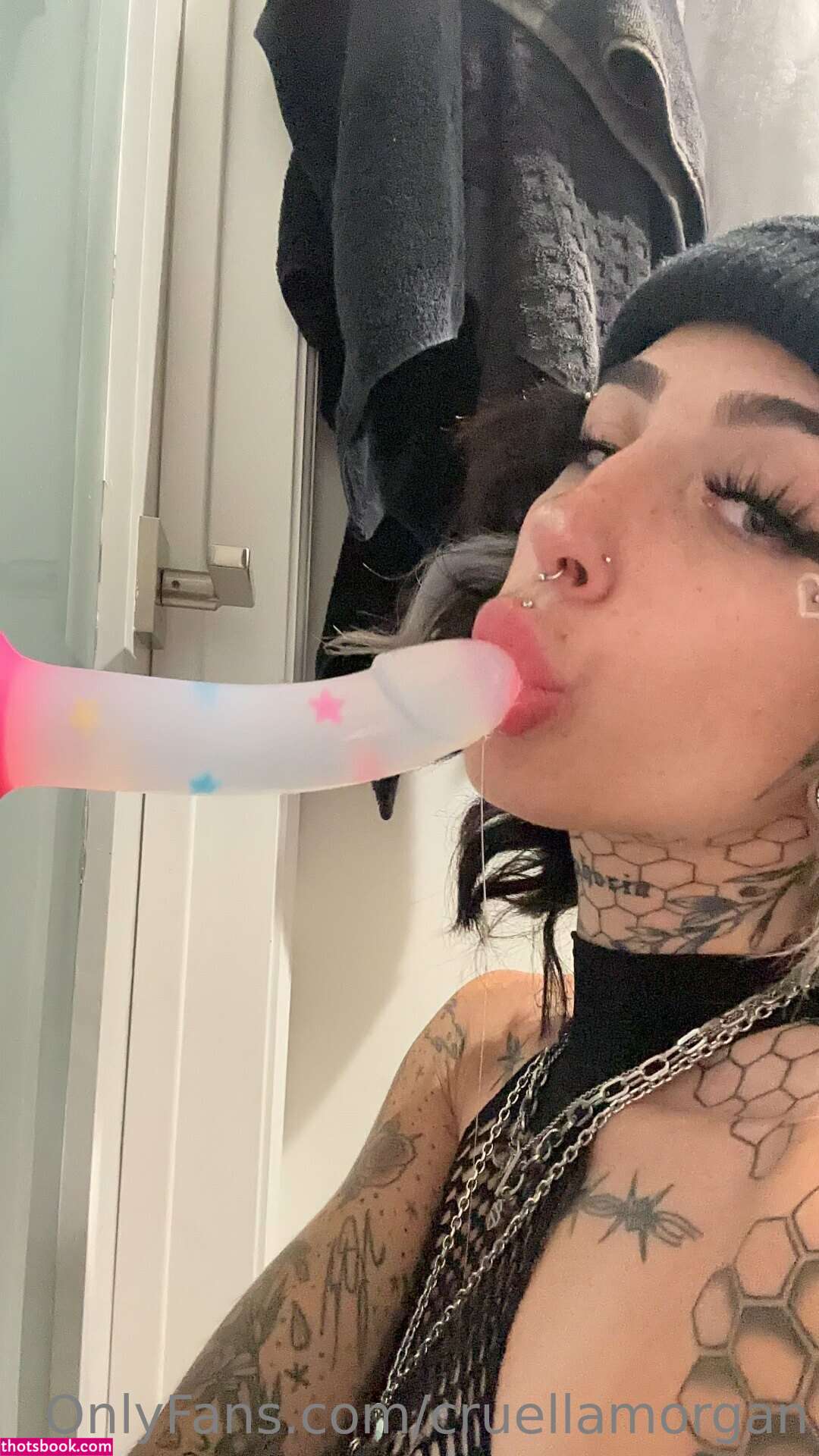 Cruellamorgan Photo #498