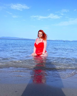 Hilary Ilariaa Photo #9