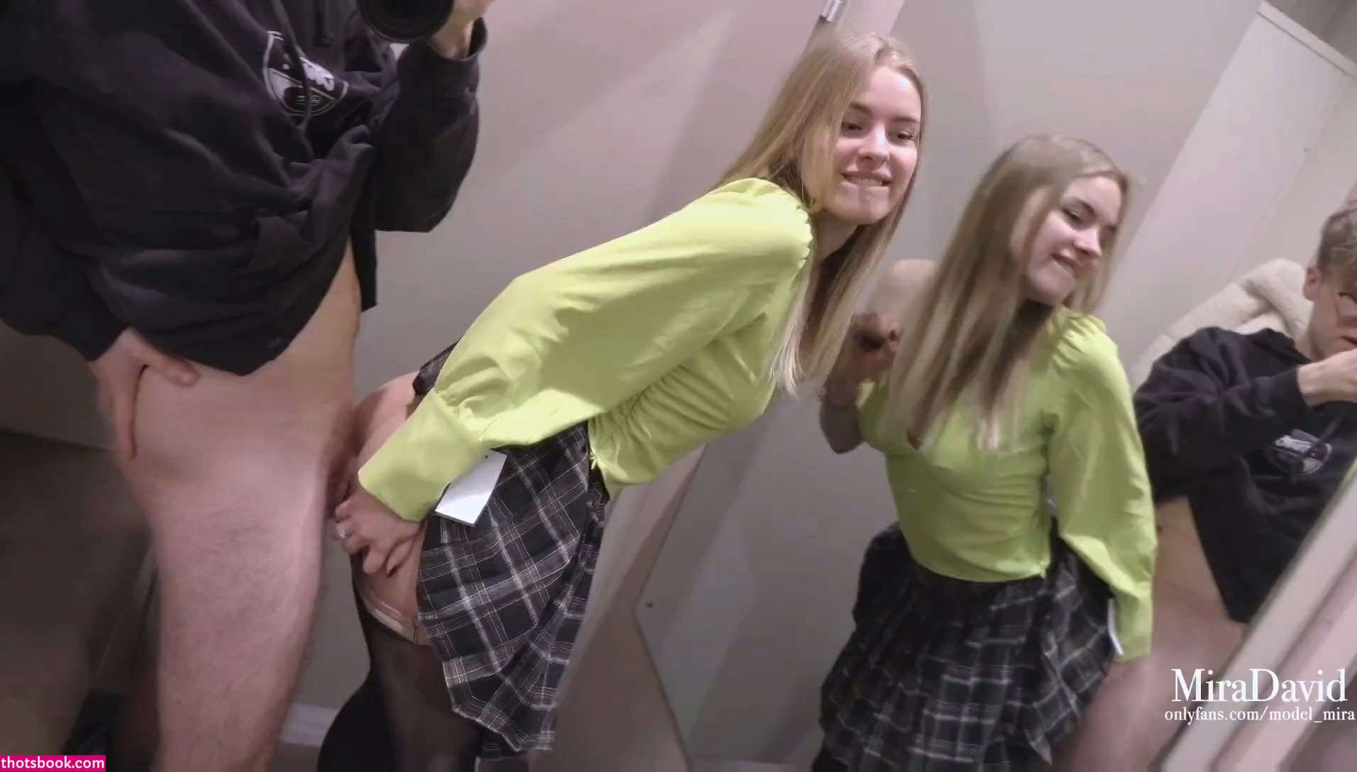 Mira David Photo #12