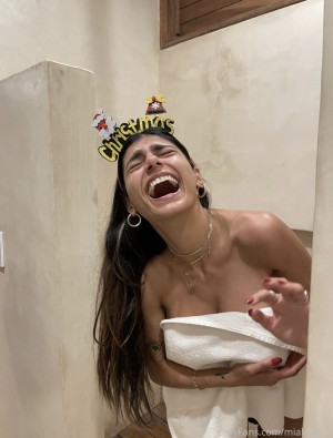 Mia Khalifa Photo #406