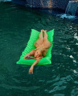 Iggy Azalea Post #24