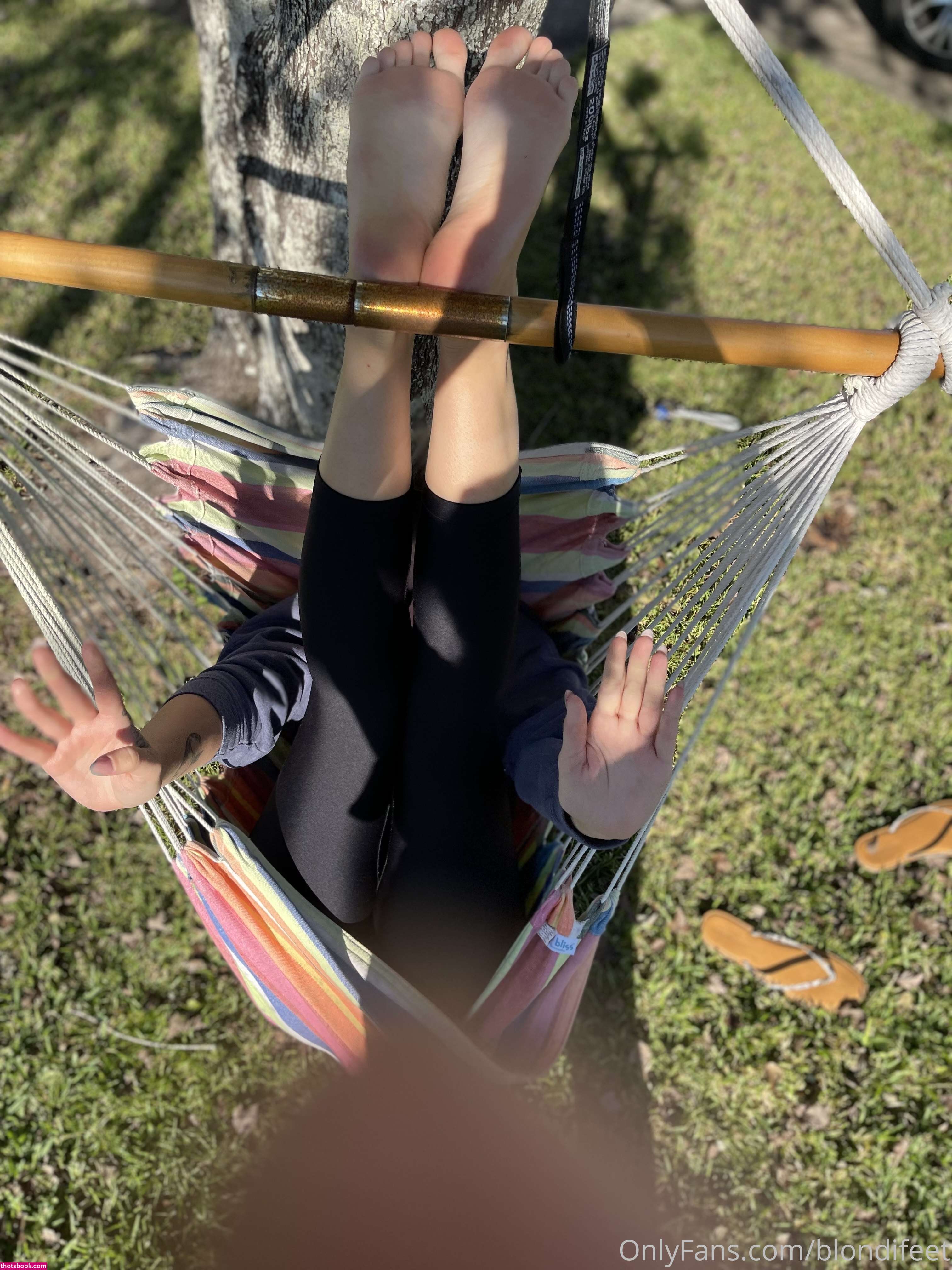 blondifeet Photo #13