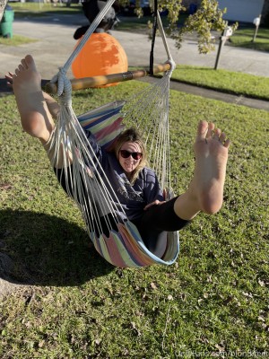 blondifeet Photo #17