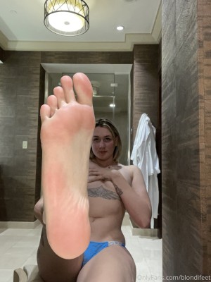blondifeet Photo #33