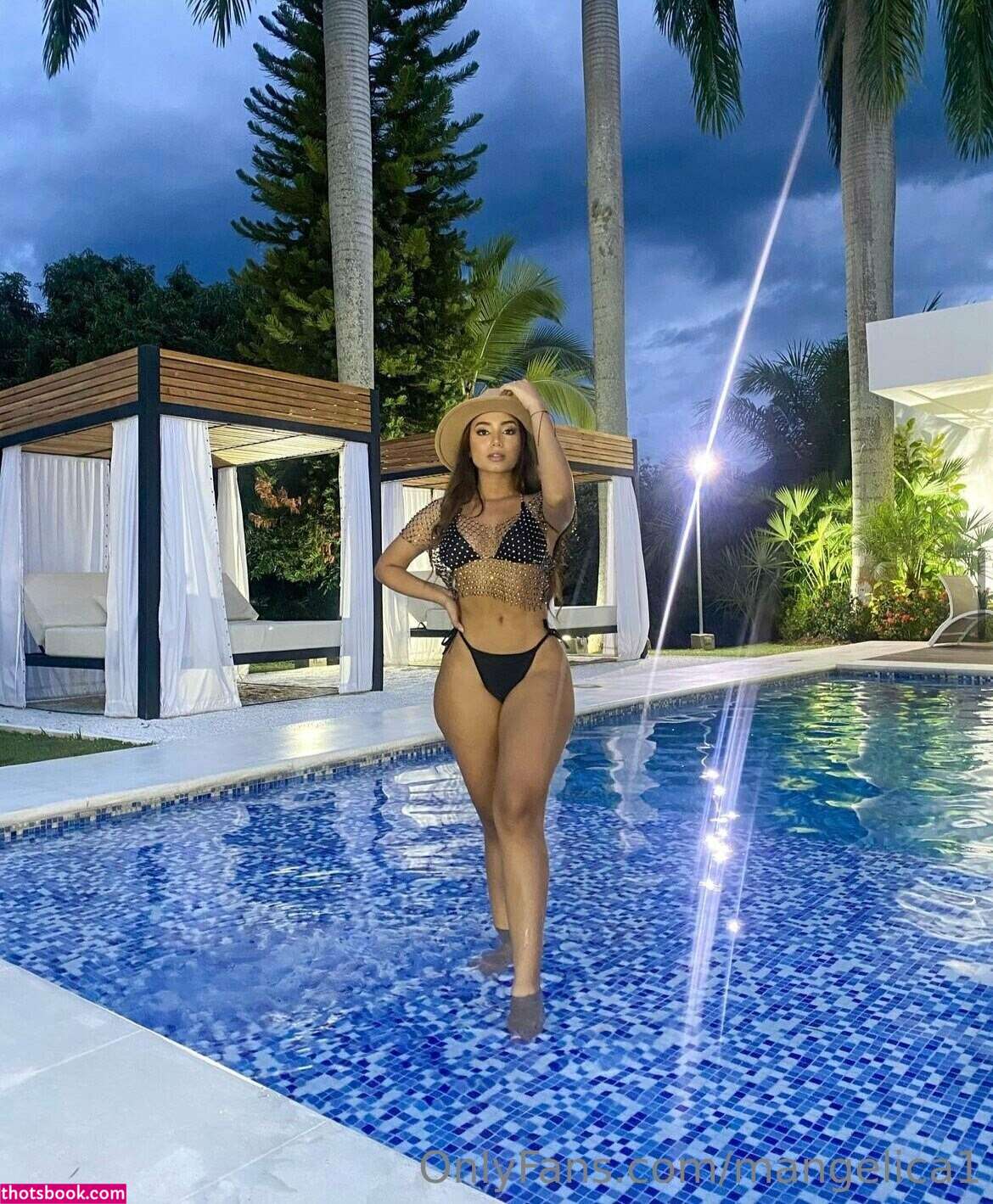 Cute Molly18 Photo #29