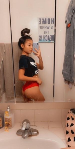 Honey Lawrie Photo #29