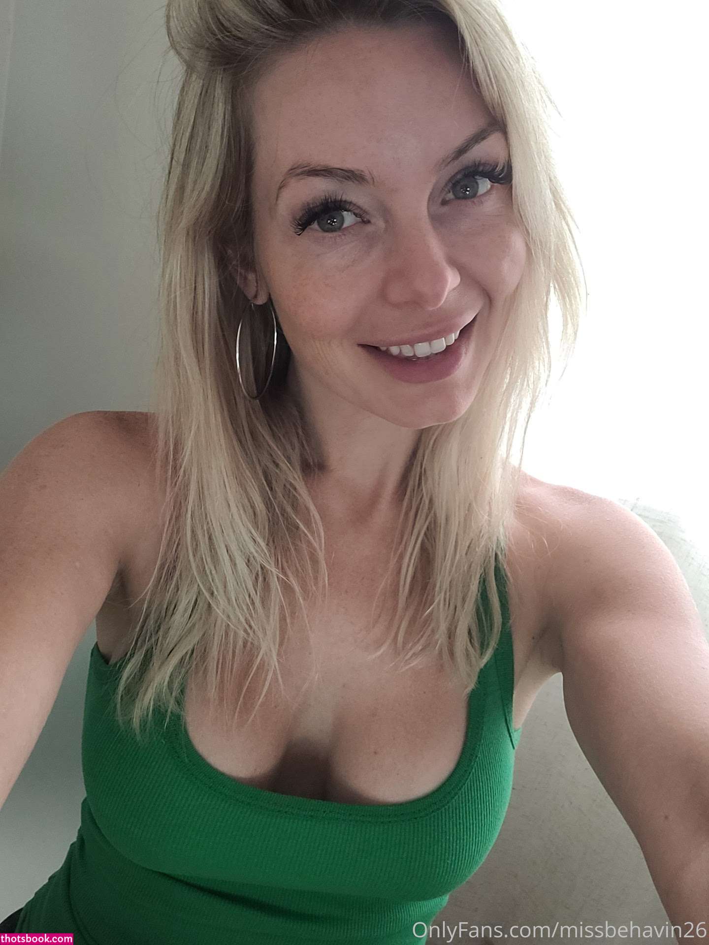 Missbehavin26 Photo #16